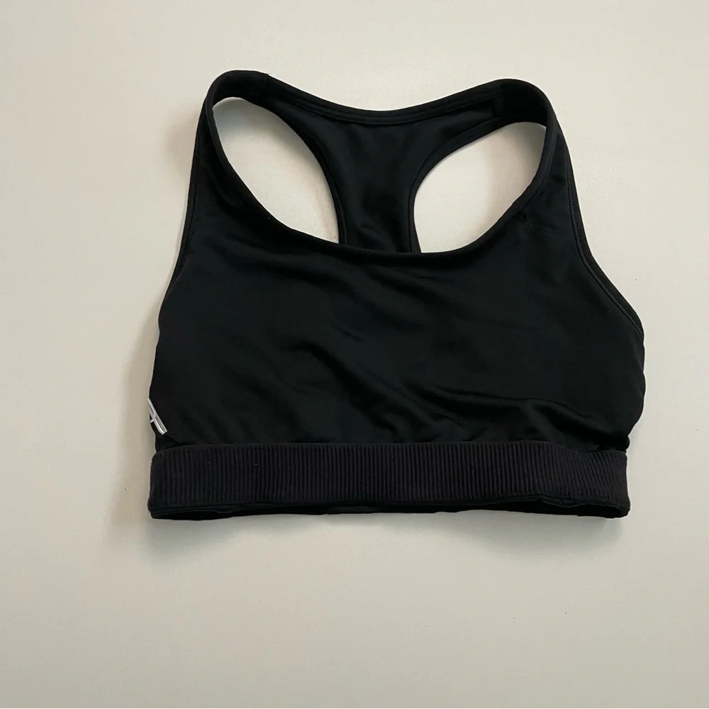 Gymshark Sports Bra Racerback Athletic Exercise Unlined No Padding Black